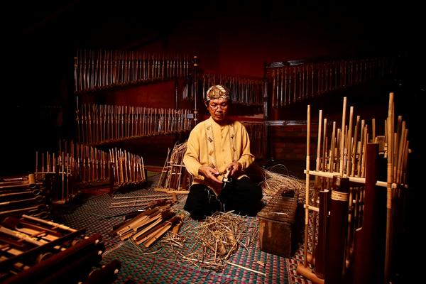 Angklung : Harmony in a Bamboo Orchestra goo.gl/lwzKBe #WonderfulIndonesia