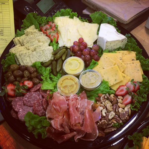 DuckandDecanter's tweet photo. Another beautiful Patio Tray by Ali! http://t.co/bM16dOUTgh