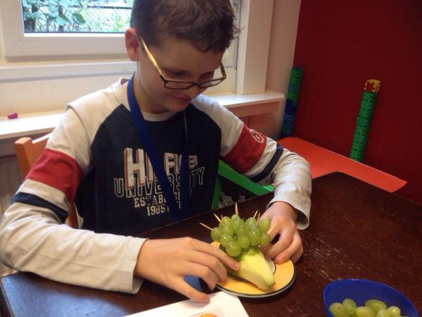 Wessel heeft vandaag een fruitbeest gemaakt <a href="/BuroLima/">Buro Lima</a>  #gezond #genoten   #pgb #begeleiding