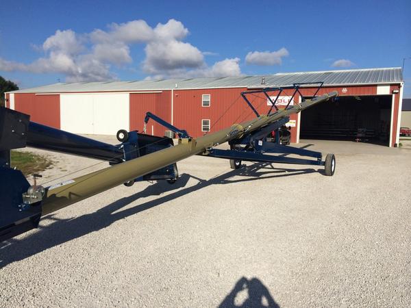 WolfGrainSys's tweet photo. 13x72 Harvest International. Built like a tank. How much #iron is in your #auger?  #heavyduty http://t.co/MhymFPBlRg