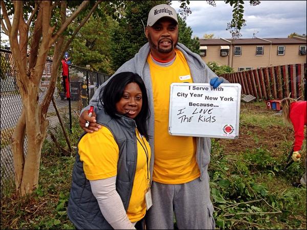 MauriSolages's tweet photo. @nationalgridus serves because... #powertoserve #gridgood #hereforyou @CityYearNewYork http://t.co/zeHzVeH2oN