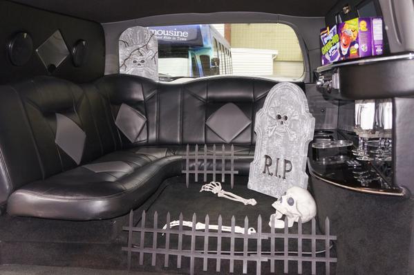 RandBLimo's tweet image. 10 more days until Halloween...Book your limo for a night out Trick O Treating...In the smoothest ride in town...