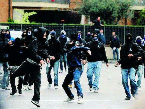 Nils038's tweet photo. "@HHooligan: Atalanta Bergamo http://t.co/xfzPgNK1Ke"