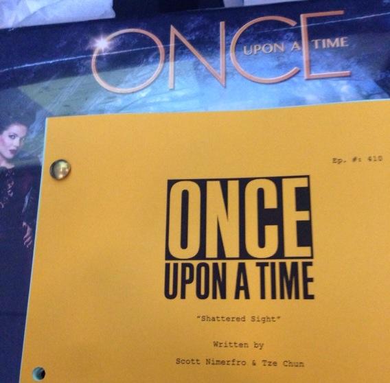 Serie TV > "Once Upon a Time" [T.4] - Página 4 B0fQroXCEAAiDcH