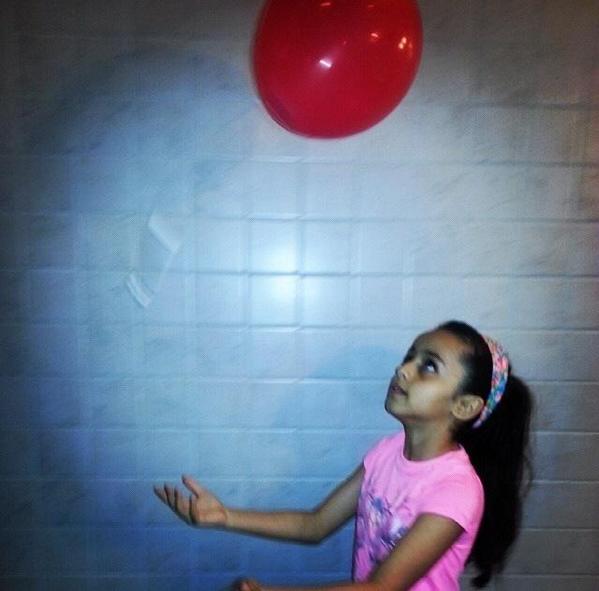 KLOOD12salma's tweet photo. احبكم http://t.co/mYyqTSvjXw