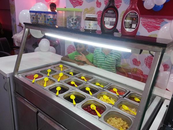 Flavours24's tweet photo. Irresistible toppings...
Stay Wow!!! http://t.co/tpIACDfUSO