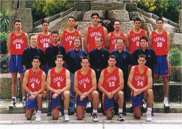 He buscado fotos de Pepelu, os dejo ésta de la selección que ganó la plata europea sub21 con <a href="/NachoBiotaPerez/">Nacho Biota</a>