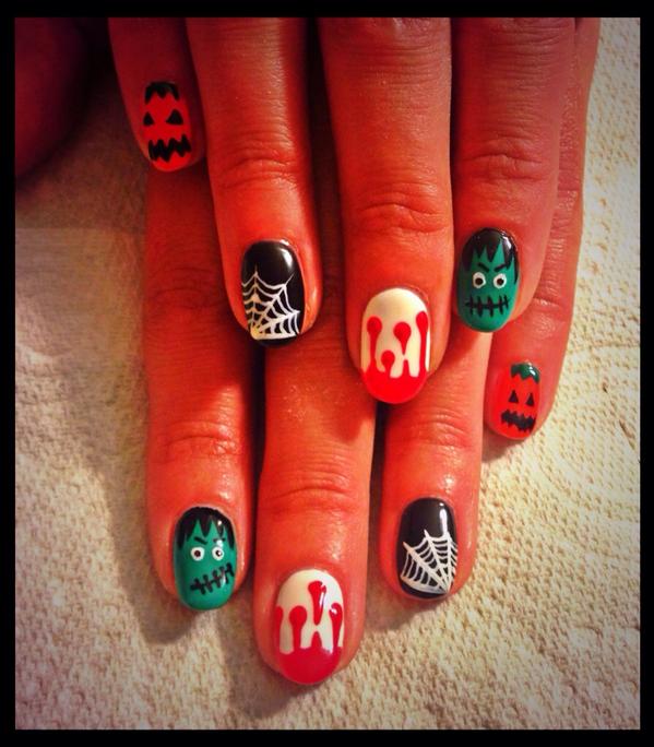 #Halloween <a href="/SpiritHalloween/">Spirit Halloween</a> #halloweencostume #halloweennailart #pumpkinfest xx