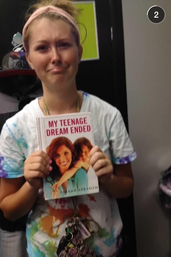 MARIAMARKFAN_69's tweet photo. Maria giving a shoutout to teen mom Farrah Abraham! She has such a kind heart #mariafacts #mariaupdates http://t.co/iCwPSIfMfD