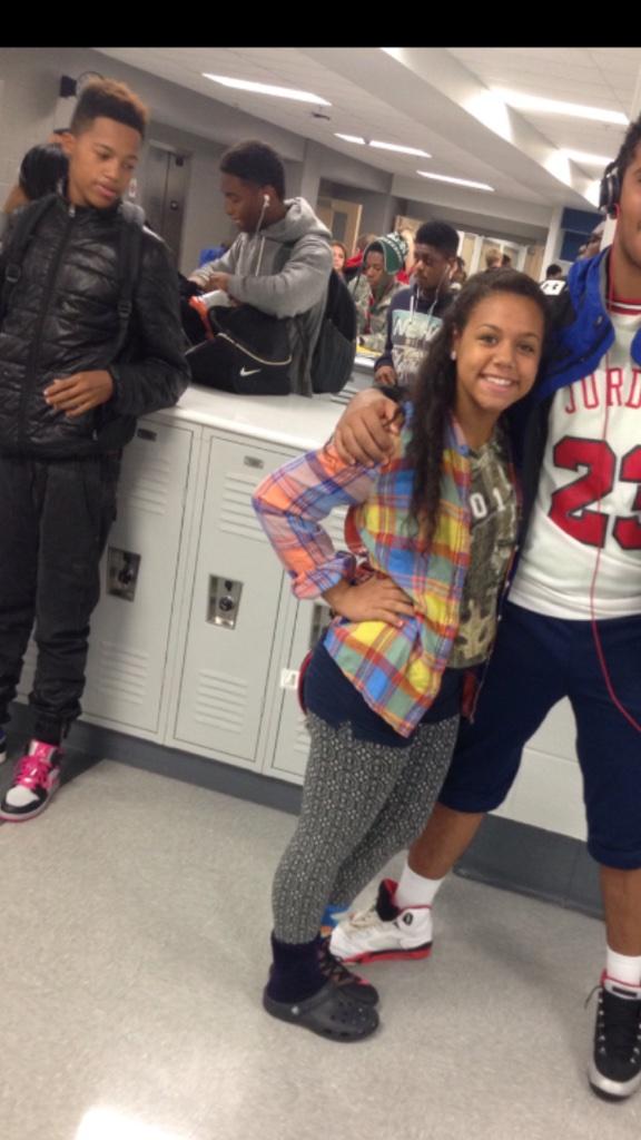 Wan_bandz's tweet photo. When you See A Girl With A Phat Ass👀👀😂🍑 http://t.co/FlPoSMnquk