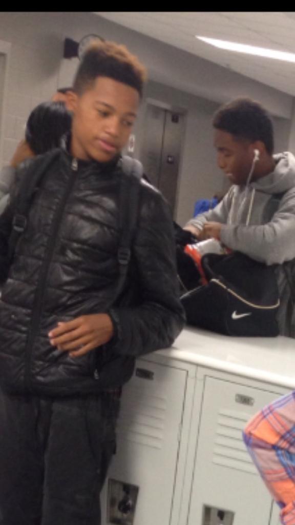 Wan_bandz's tweet photo. When you See A Girl With A Phat Ass👀👀😂🍑 http://t.co/FlPoSMnquk