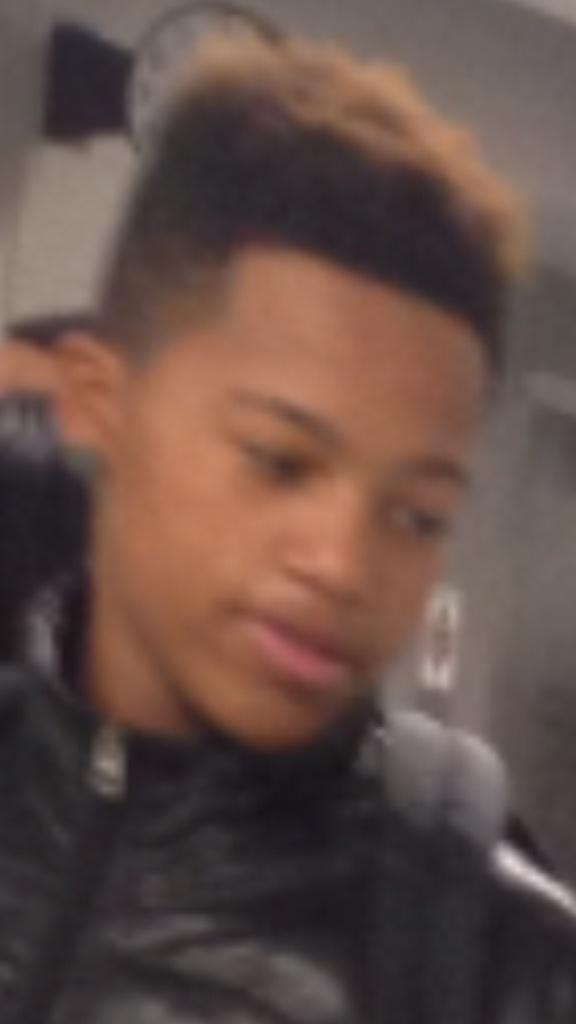 Wan_bandz's tweet photo. When you See A Girl With A Phat Ass👀👀😂🍑 http://t.co/FlPoSMnquk