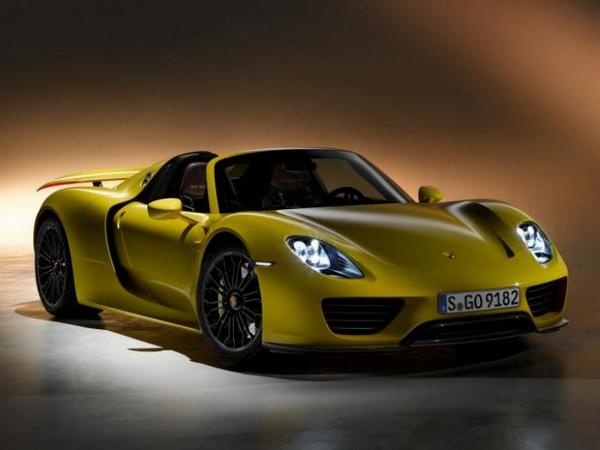 GenerationTurbo's tweet photo. #Porsche 918 Spyder: La produzione è sold-out fino ad aprile 2015. Per ora consegnate oltre 30 unità. @Porsche http://t.co/RsbqJiiLHV