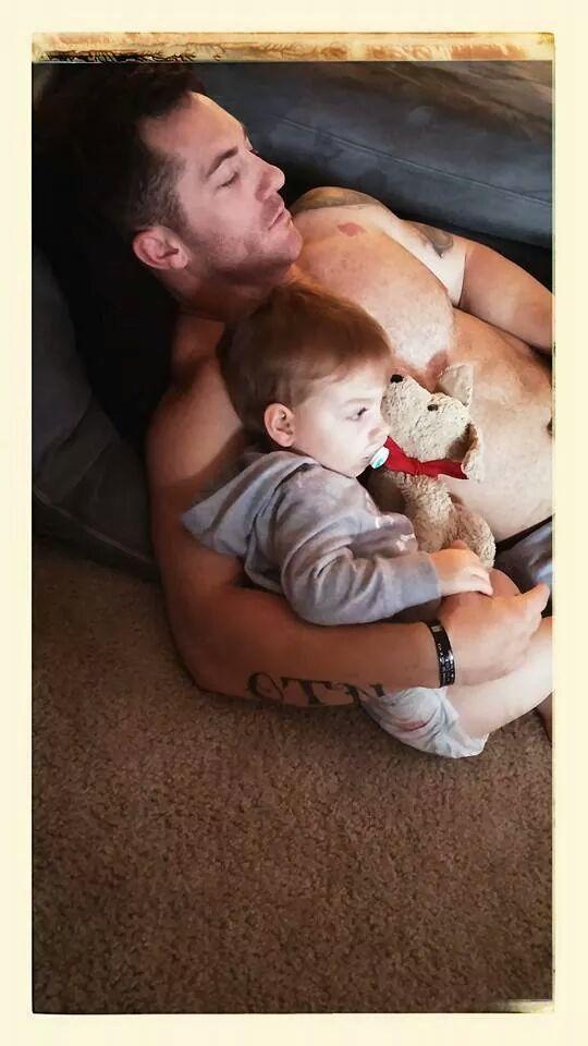 CardioBlessings's tweet photo. Love getting off work and hanging out with my son and wife. #legionofboom #fitfam #1phorm http://t.co/2RNKrvsqTz