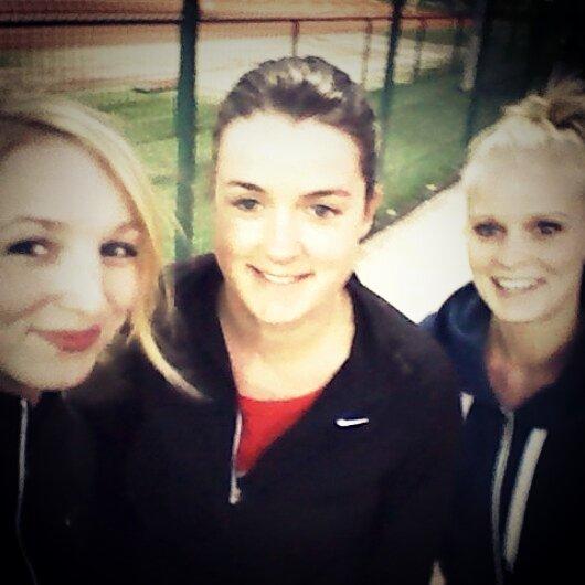 CroninTess's tweet photo. Getting a headstart on the boys!! #Runinthedark #teamfran #ennis #lss #comeonthegirls @00Lisawhite @FranMitchelllll http://t.co/Dn4q0kjPtw