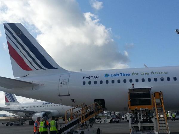 Matymen's tweet image. Retrouvez mon LT du vol #biocarburant #DD d'@AirFrance en remontant le hashtag #LabLine ! L'aéro française au top :)