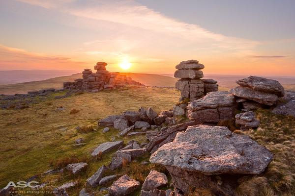 One of my favourite places, Staple Tor #Dartmoor #Devon <a href="/DevonLife/">Devon Life</a> <a href="/Devon_Hour/">#DevonHour</a> <a href="/activedartmoor/">ACTIVE DARTMOOR</a> <a href="/visitsouthwest/">South West England</a>