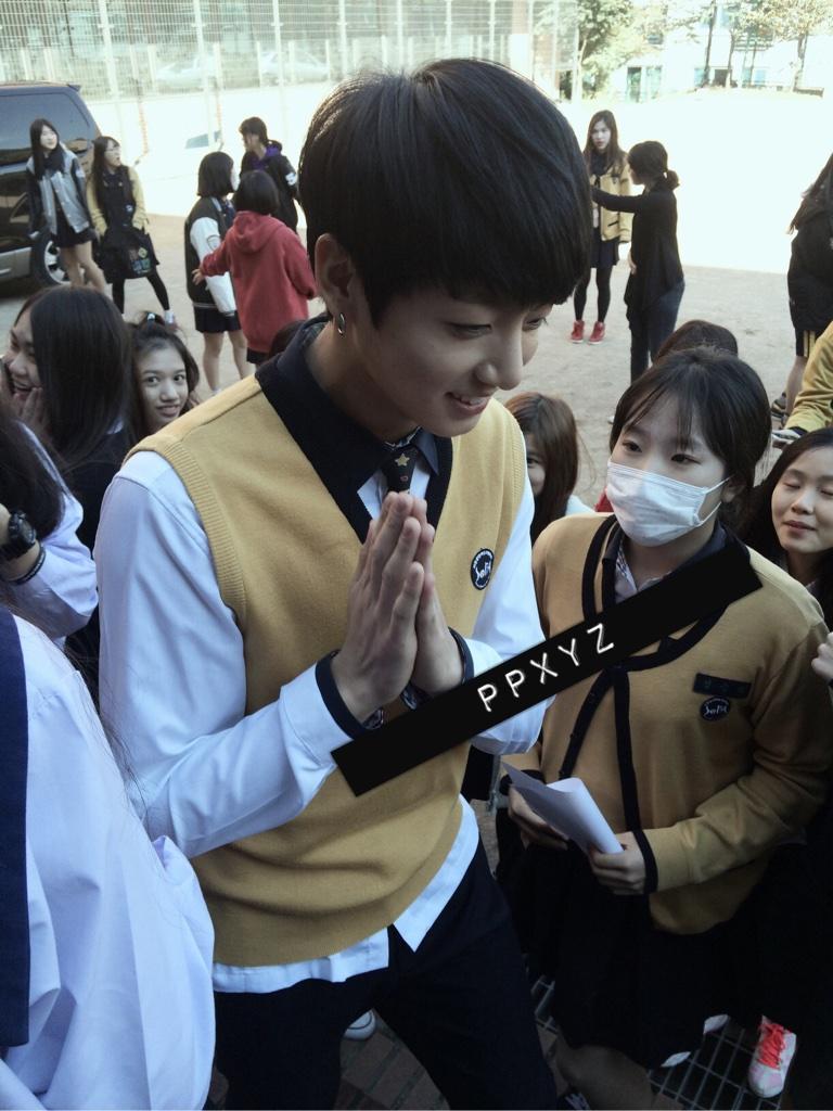 [Picture/Fansnap] Jungkook at school [141022]