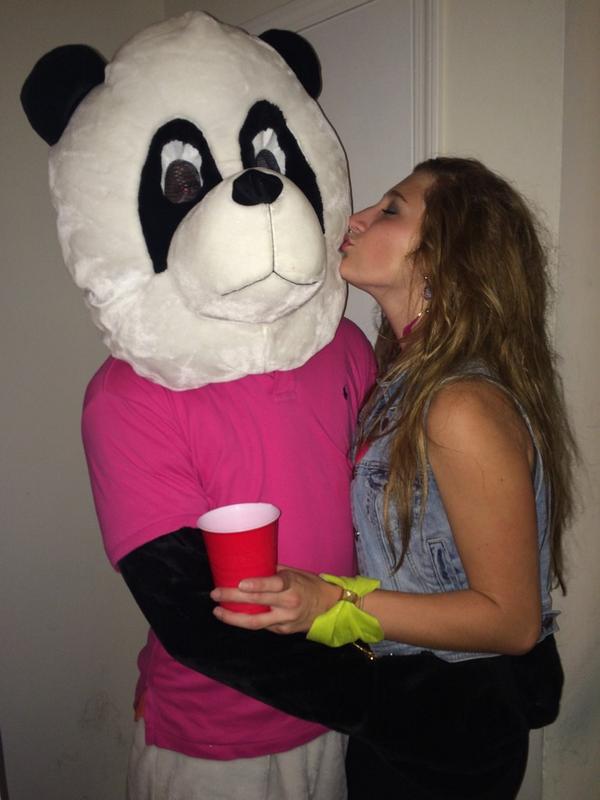 IUBPanda's tweet photo. If pandas could blush, I definitely would. #IUPanda http://t.co/Yg5hcVnqZm