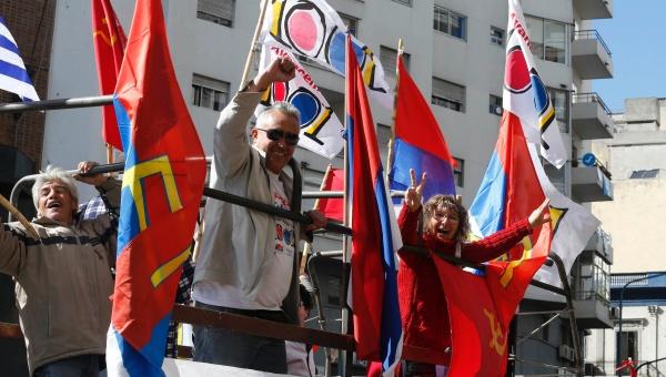 telesurenglish's tweet photo. #UruguayDecides | Uruguay's #BroadFront overcomes disunity, discord and dictatorship http://t.co/wKTfAbTY9K http://t.co/btNk9zTq97