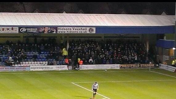 AwayDays_'s tweet photo. Fair play to these Preston fans who made the approx 9 hr (520 mile round trip) to Gillingham tonight. http://t.co/sboteTPUmF