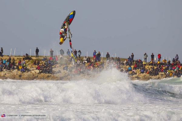 pwaworldtour's tweet photo. Thousands flock to La Torche as @campelloricardo shines to claim victory after an epic day @ http://t.co/zsPHcnAXnx http://t.co/2AogpC7vOH