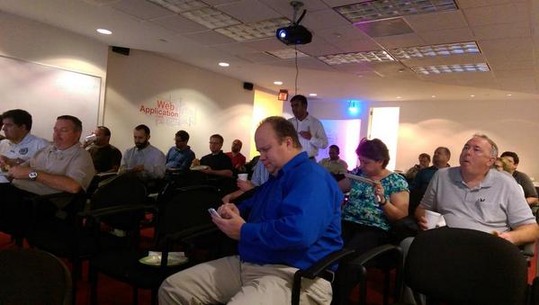 SPSamL's tweet image. Arun Aggarwal on SP13 Apps! Not fazed by the connection issues! #sasug