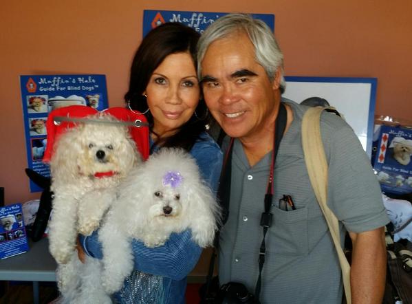 muffinshalo's tweet photo. @nickut Thanks so much for great @AP photo session!  #Muffinshaloforblinddogs http://t.co/Kq1UmXfFGK