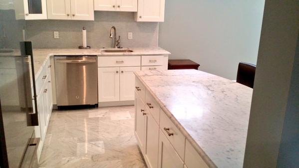 FlawlessKitchen's tweet photo. #whitecarrara #white #marble #honed #natural #stone #kitchen #countertops #whuteonwhite #needhamma #interiordesign http://t.co/WwnEVUhDm0