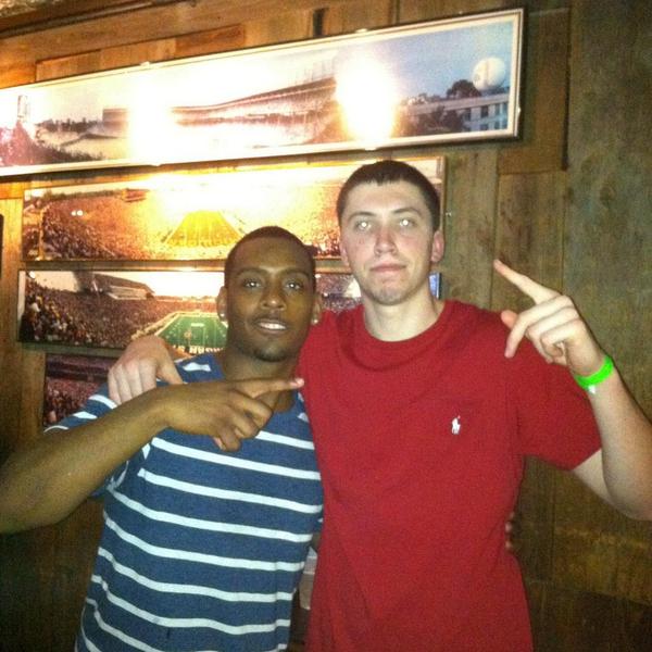 SeanLonergan_'s tweet photo. Happy birthday to the big homie @brian3sutton ! Keep ballin bro 🏈 http://t.co/93smAvpuda