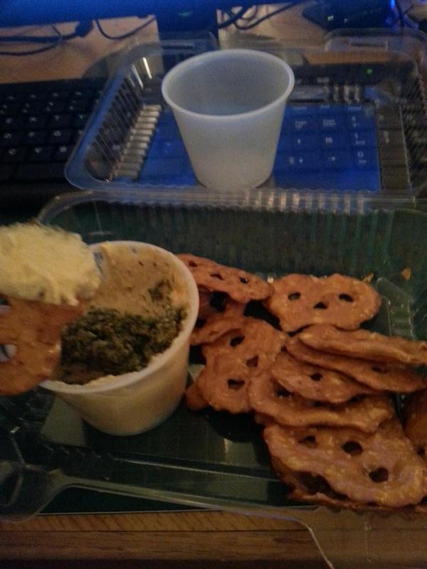 deeoxy's tweet photo. Got hummus n vegan pesto for first time from Convos. Got them for pretzel chips, enjoyed it bc of hummus. @ISUdining http://t.co/NheQjRbPJU