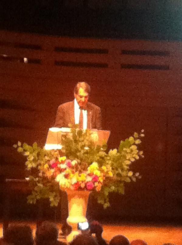 CdnArch's tweet photo. Jack Diamond of @DiamondSchmitt delivers Willam Kilbourn memorial lecture #HTawards2014 http://t.co/GkWyDz1xRi