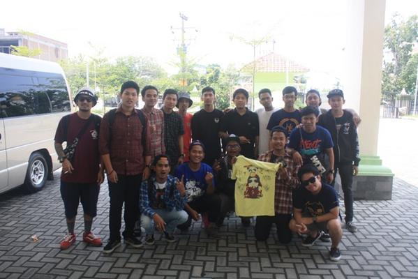 kapan lagi ni bisa begini yak <a href="/PWGofficial/">Pee Wee Gaskins</a> <a href="/Dorks_Mdn/">Dorks Medan Official</a>