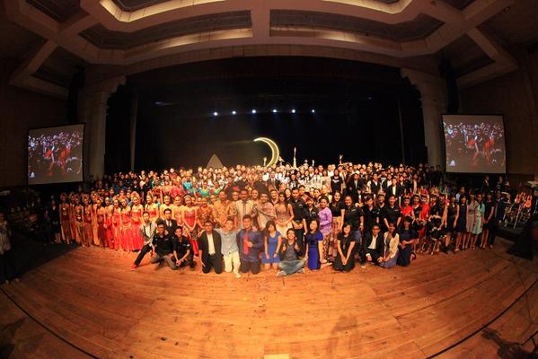 #MenariDiatasRembulan