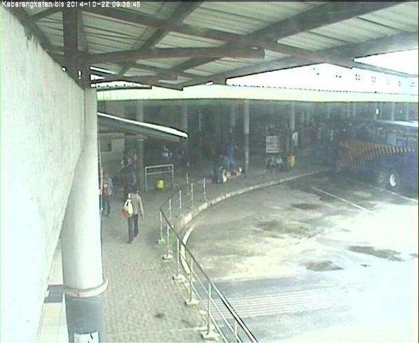 NTMCLantasPolri's tweet photo. RT @rttmctasik: 09:44 WIB Keberangkatan bis di terminal Indihiang Tasikmalaya normal #RTTMC2014 @rttmchubdat http://t.co/vXSYfzfi9l