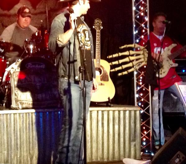 Rick Tiger tweet media