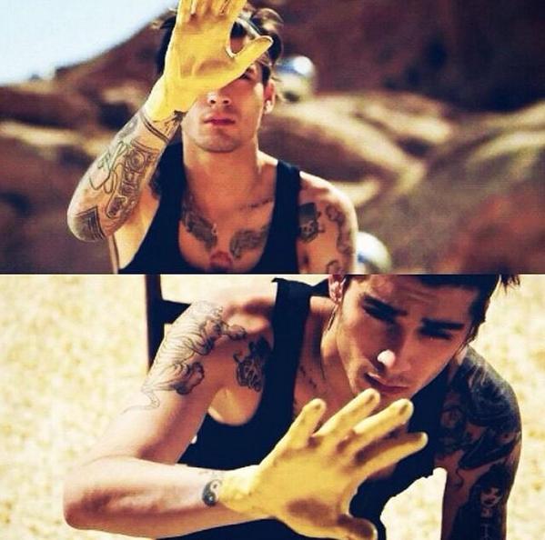 nyumwhoran's tweet photo. damn zayn af

#EMABiggestFans1D http://t.co/3p3VODvNfk