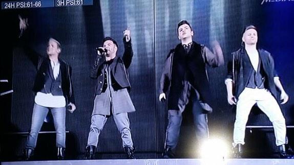 qqhere's tweet image. Mediacorp why you like that~~~ when I'm leaving home soon...