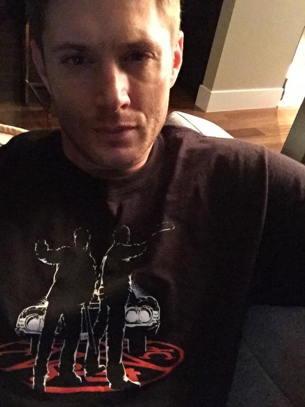 Le Twitter/FB/Insta de Jensen et Danneel - Page 2 B0hl9I_IcAAEFqc