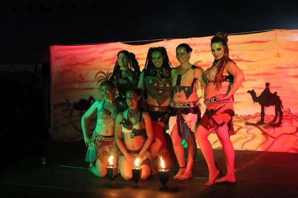 BanhiDancer's tweet photo. Finally decompressing from faire... our performance sets were nearly an hour long each but we had a blast! http://t.co/eWXmNz1PWO