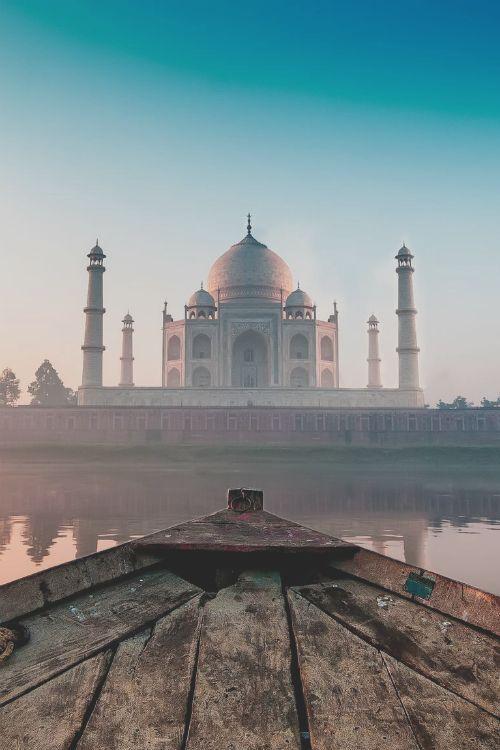 _Paisajes_'s tweet photo. El Taj Mahal es un complejo de edificios construido entre 1631 y 1654 en India. En honor a una mujer http://t.co/WxRRSU1ikc