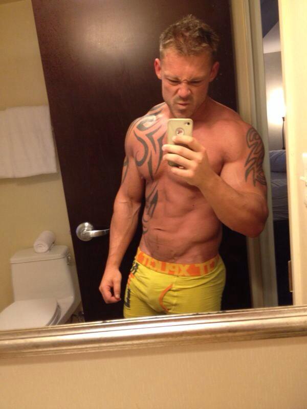 jakeflexing's tweet photo. I am definitely not the happiest guy in the morning lol!! http://t.co/yipo4rdLMl