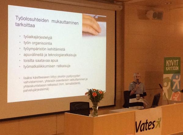 HLankinen's tweet photo. Nina Nevala puhuu asiaa työolosuhteiden mukauttamisesta. #työvalmentaja'n ammattitaidolle on tarvetta! #kyvytkayttoon http://t.co/gPfMgR3rUa