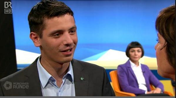 KLJB_Bayern's tweet photo. Wie Andreas #Deutinger gestern zur #münchnerrunde kam und wie es weiterging. Unser Interview. http://t.co/FmopHqMaCV http://t.co/VBFxWpqYBm