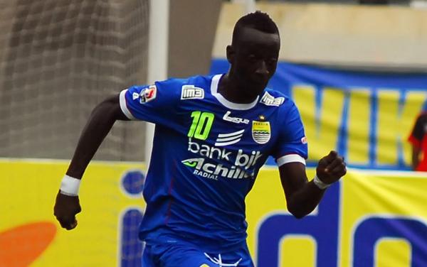 FT: Persib 3-1 Persebaya | Live Commentary - bit.ly/1CUd62r #ISL