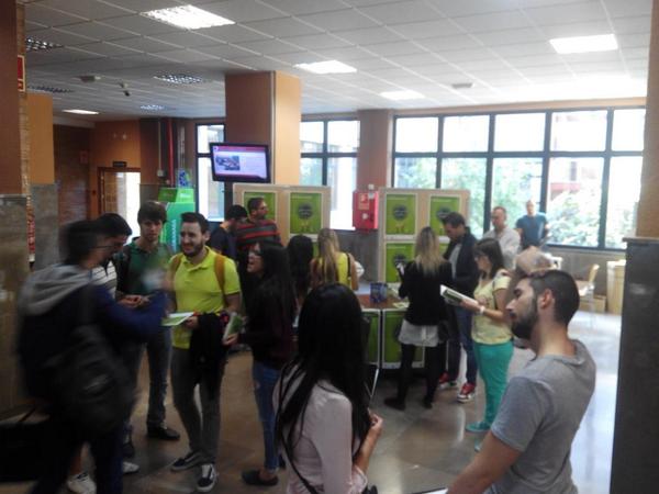 detsieUGR's tweet photo. La @etsie_ugr  celebra la semana de la seguridad #EUmanagestress #etsiegr http://t.co/jXru2zl9sG
