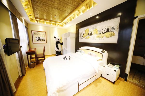timesofindia's tweet photo. Hotels take to social media for feedback http://t.co/gWnjJnsJzd http://t.co/J5ZXHgcORj