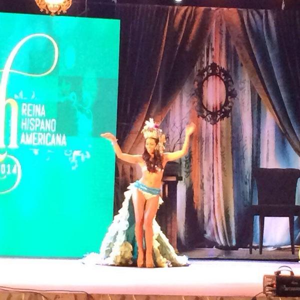LuvelBeauty's tweet photo. Puerto Rico en su traje tipico en reina Hispanoamericana. Hermosa. #rh14 #kassandra #luvel http://t.co/Nfiwv98zai