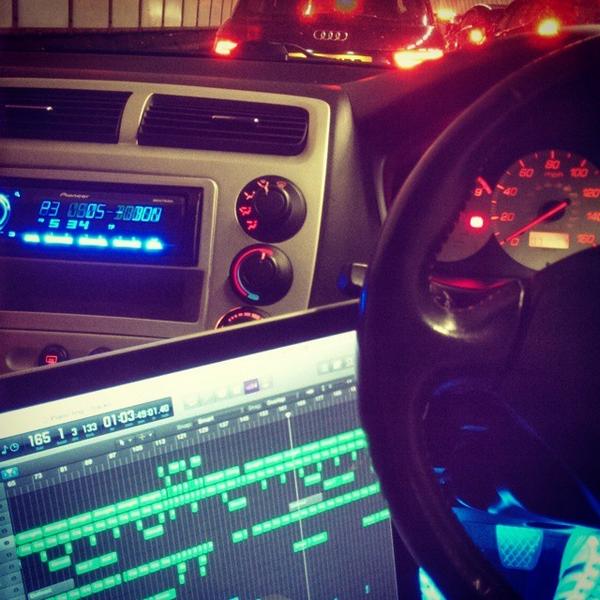 c4chrisford's tweet photo. What to do when you're stuck in the #onerepublic tail back in #Liverpool tunnel.

#Jamproduction #Logic #Ableton ... http://t.co/DvtNf5BPuA
