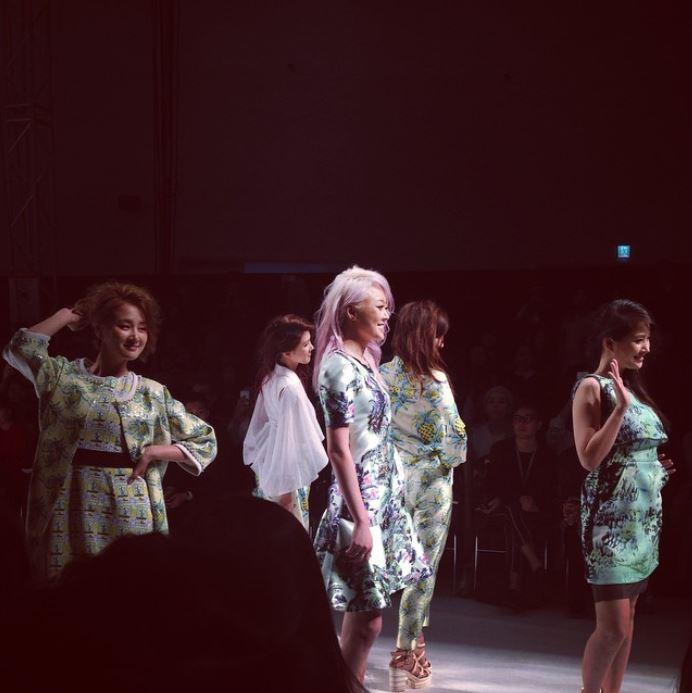 B0iMd_3IUAAlc_r.jpg:large